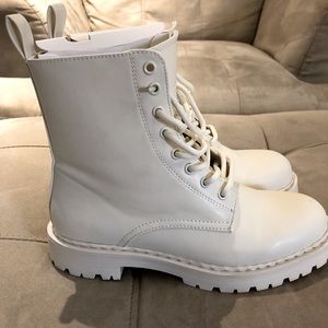 H&M lace up ankle boot size 8